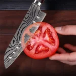 airena-santoku-7_-cortando